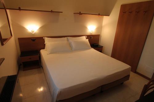 Street Hotel Комакио Екстериор снимка