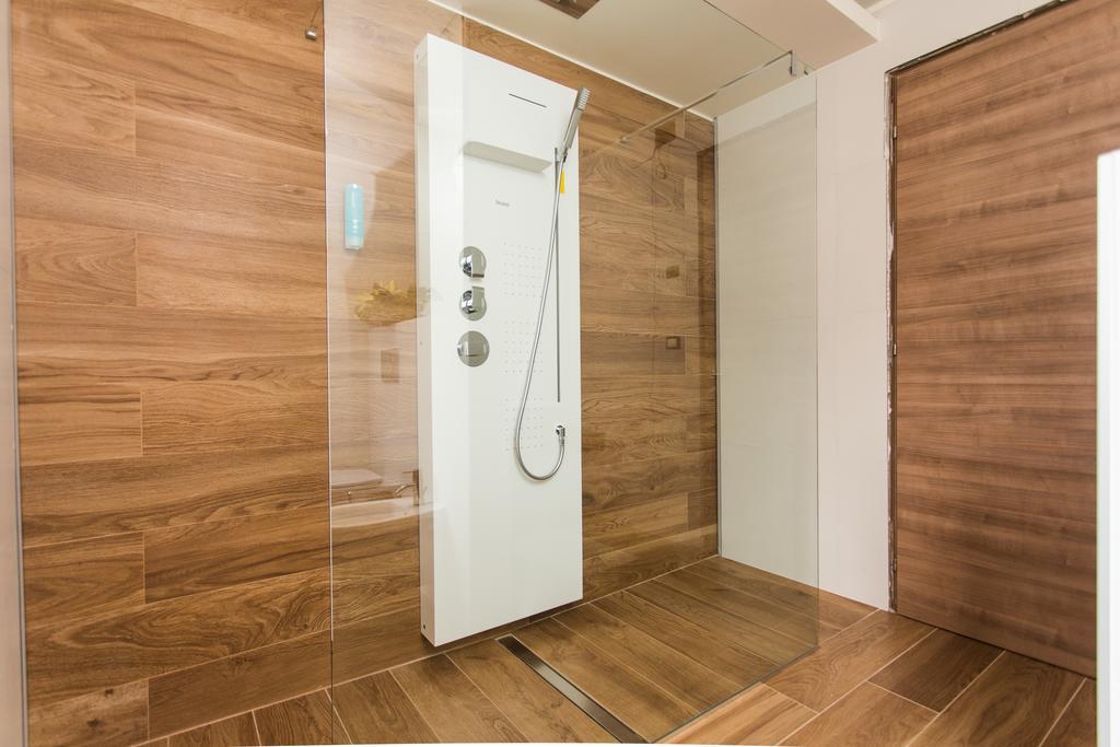 Street Hotel Комакио Стая снимка