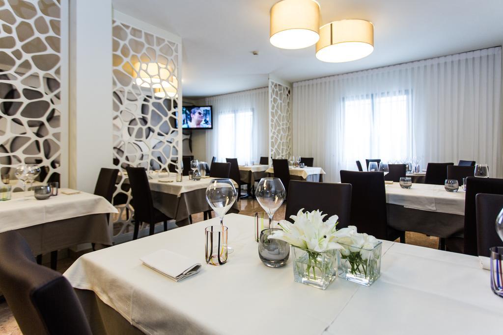 Street Hotel Комакио Екстериор снимка
